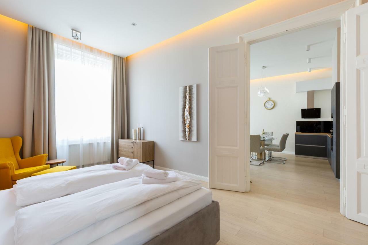 Grand Designer Dream Home In The Center W 3Br/3Bath Budapest Luaran gambar